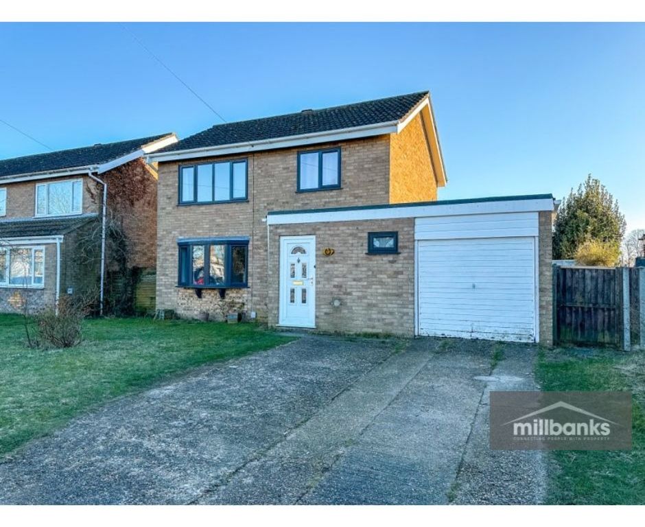 3 bed detached house for sale in Besthorpe Road, Attleborough, Norfolk NR17, £290,000