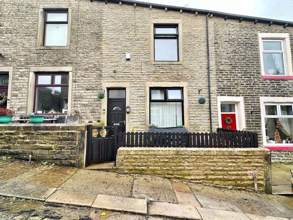 3 bed terraced house for sale in Dale Street, Colne BB8, £158,000