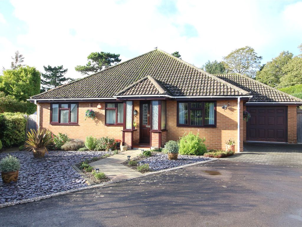 3 bed bungalow for sale in Glendales, Barton On Sea, Hampshire BH25, £535,000