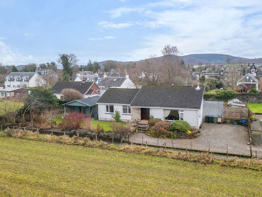 3 bed detached bungalow for sale in School Road, Crieff PH6, £275,000