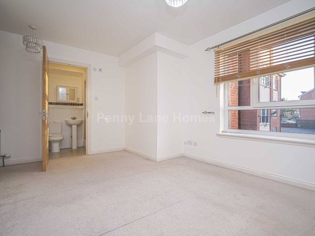 2 bed flat for sale in Kings Road, Elderslie PA5, £115,000
