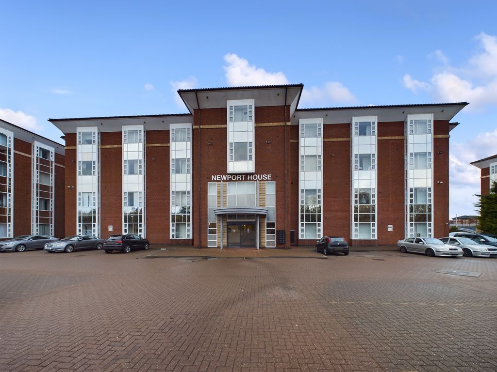 1 bed flat for sale in Thornaby Place, Thornaby, Stockton-On-Tees TS17, £40,000