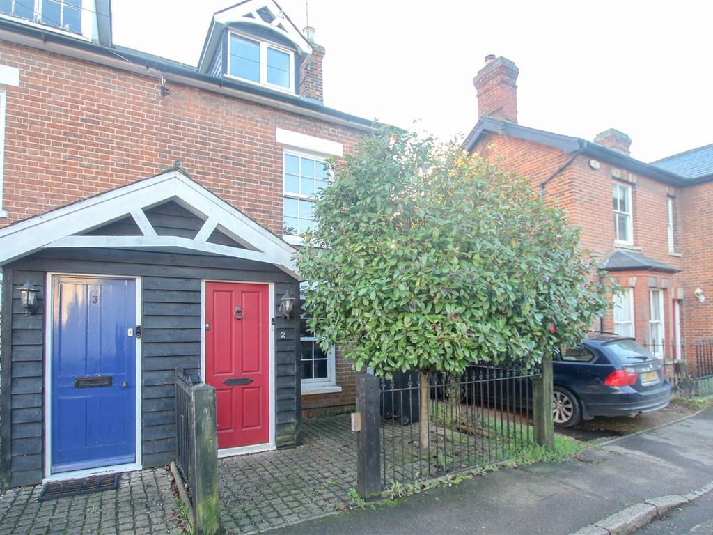 2 bed semi-detached house to rent in Station Road, Newport, Saffron Walden CB11, £1,050 pcm