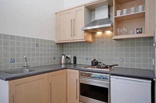 Studio to rent in Buckland Crescent, London NW3, £1,550 pcm