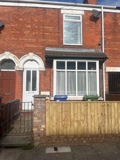 3 bed end terrace house to rent in Gertrude Street, Grimsby DN32, £750 pcm
