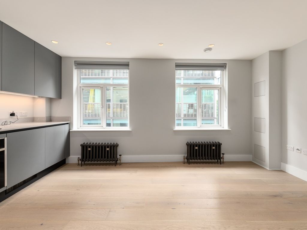 2 bed flat to rent in Berwick Street, London W1F, £3,445 pcm