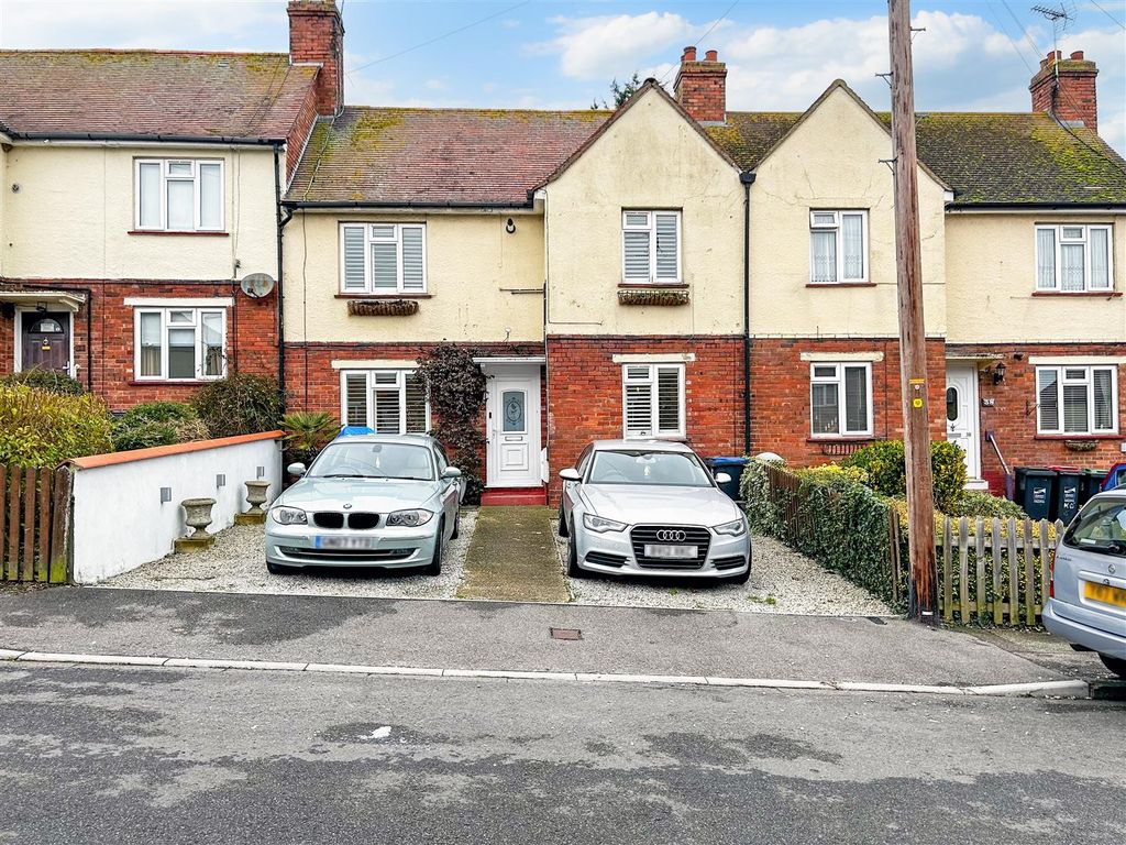 3 bed terraced house for sale in Gwyn Road, Ramsgate CT12, £300,000