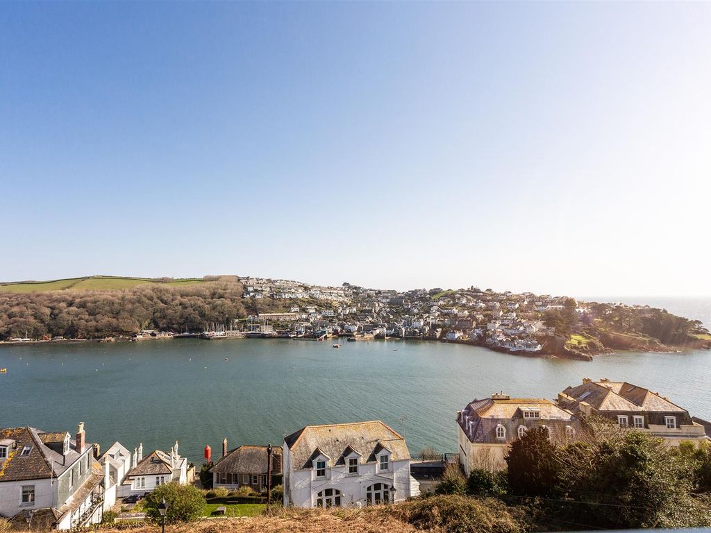2 bed flat for sale in Claremont House, Hanson Drive, Fowey PL23, £650,000