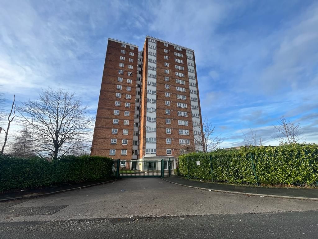2 bed flat for sale in City View, Highclere Avenue, Salford M7, £99,950