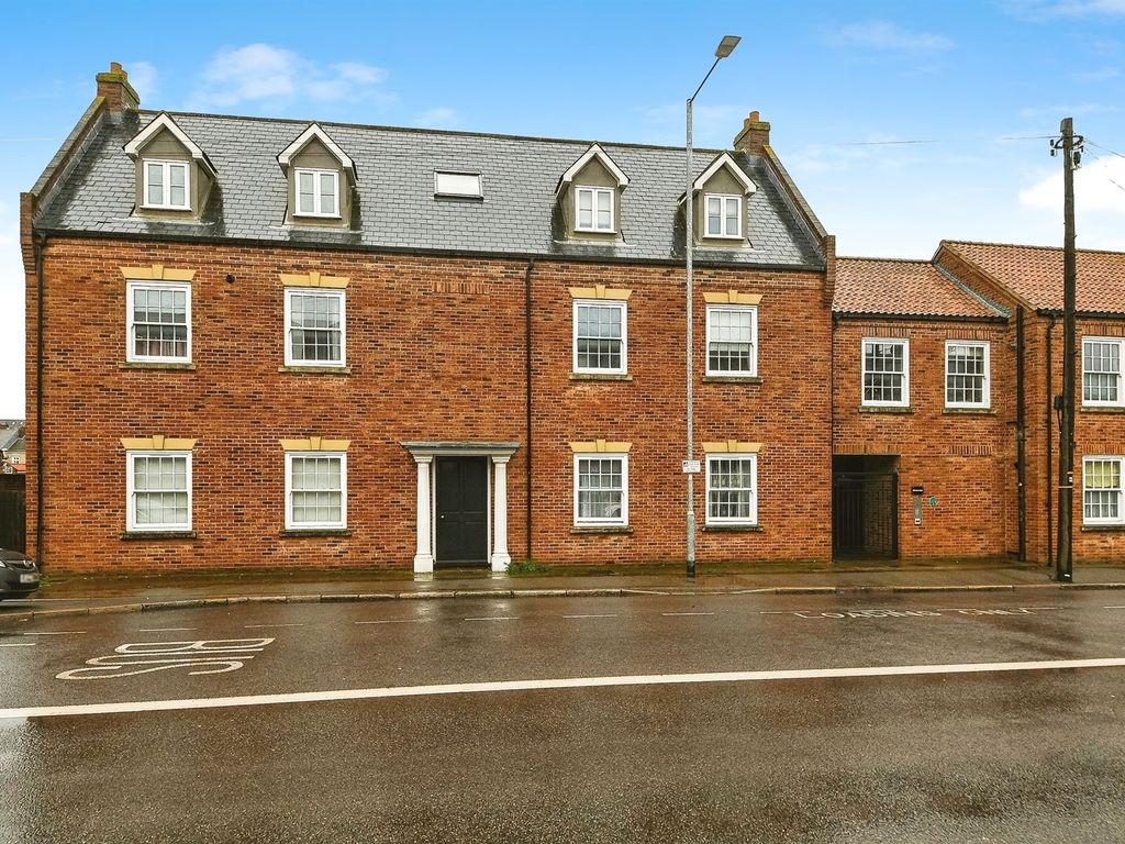 2 bed flat for sale in Stonegate Street, King's Lynn PE30, £150,000