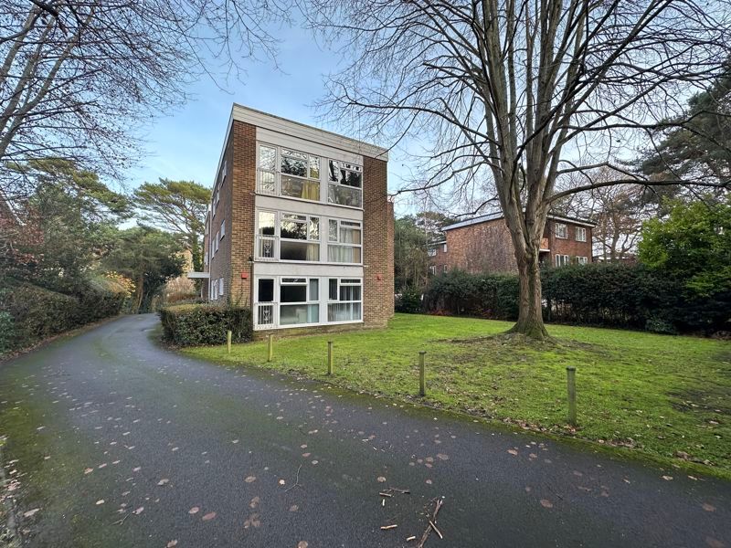 1 bed flat for sale in Surrey Road, Branksome, Poole BH12, £185,000