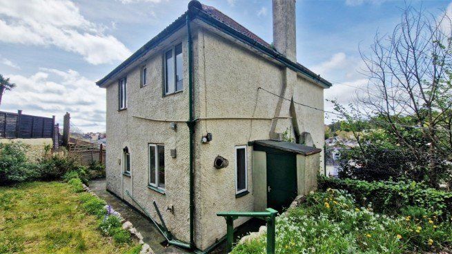 3 bed detached house for sale in Newton Road, Torquay TQ2, £230,000