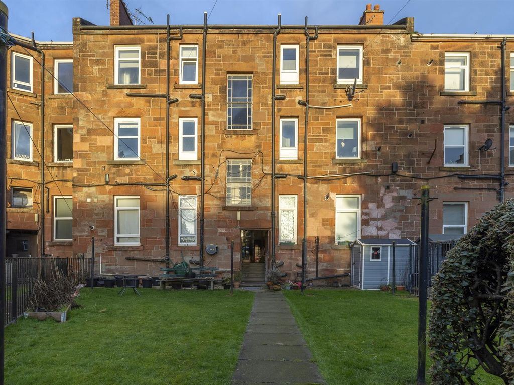 2 bed flat for sale in Dumbarton Road, Old Kilpatrick, Glasgow G60, £94,995