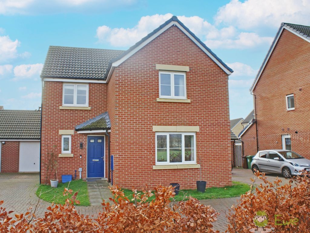 4 bed detached house for sale in Spinners Road, Brockworth, 4 GL3, £425,000