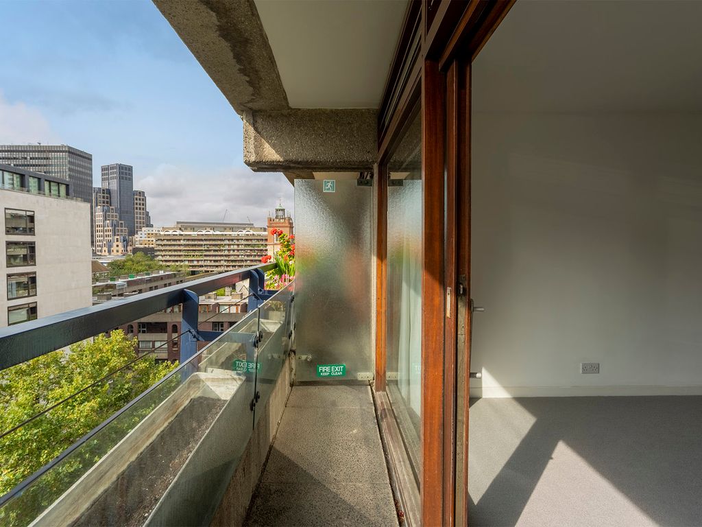 2 bed flat to rent in Barbican, London EC2Y, £3,012 pcm