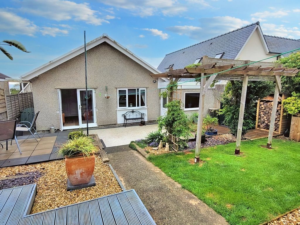 2 bed detached bungalow for sale in Linden Way, Porthcawl CF36, £395,000