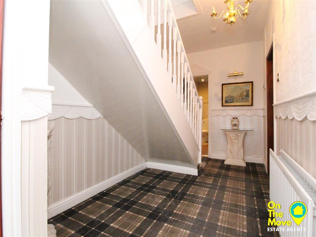 3 bed terraced house for sale in South Commonhead Avenue, Airdrie ML6, £109,999