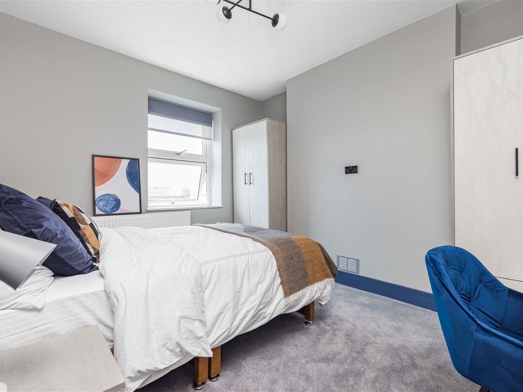 Room to rent in Sunderland Road, London SE23, £1,250 pcm
