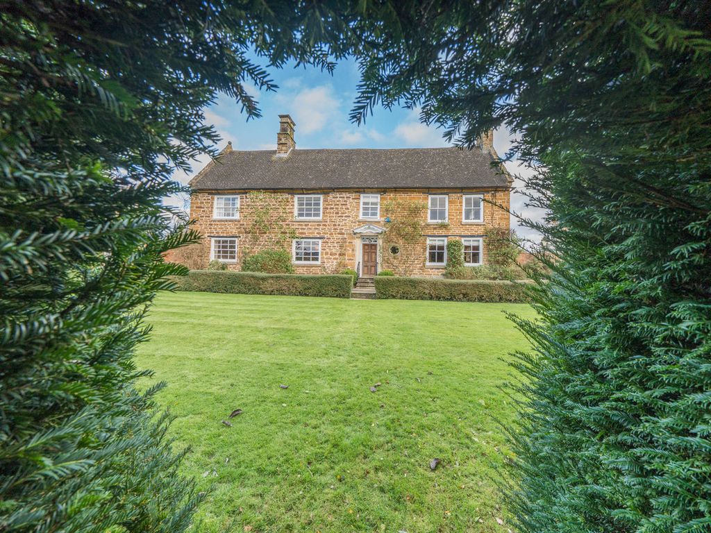 6 bed country house for sale in Manor Road, Kilsby CV23, £1,250,000