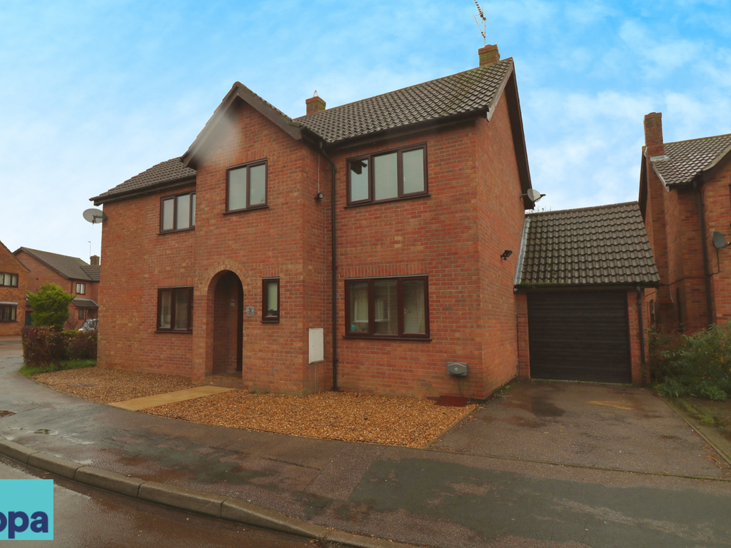 4 bed detached house for sale in Woodlands, Warboys, Huntingdon PE28, £385,000
