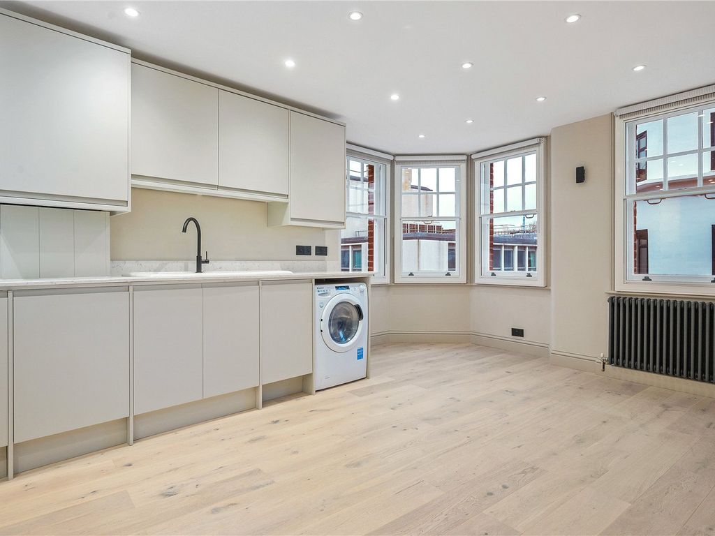 2 bed flat to rent in Princeton Mansions, Princeton Street, Bloomsbury, London WC1R, £2,400 pcm