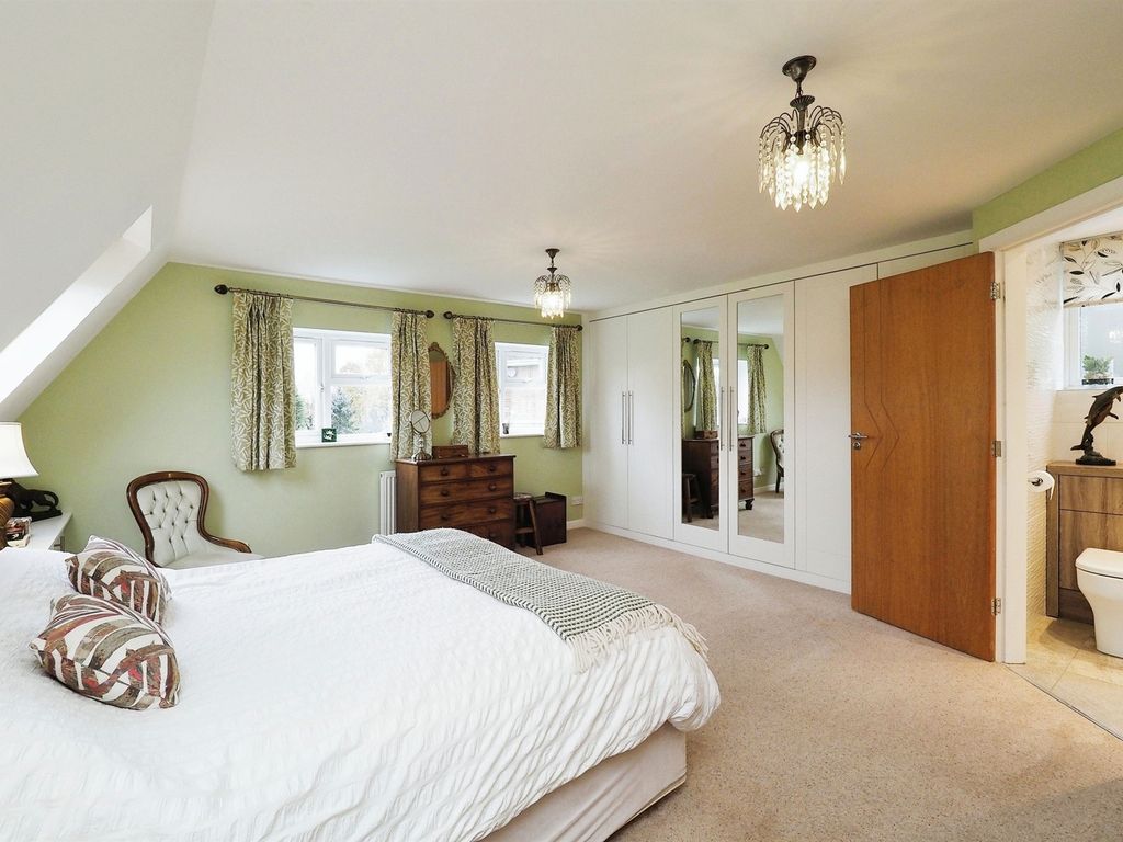 4 bed detached bungalow for sale in Manor Close, Ashby-De-La-Zouch LE65, £700,000
