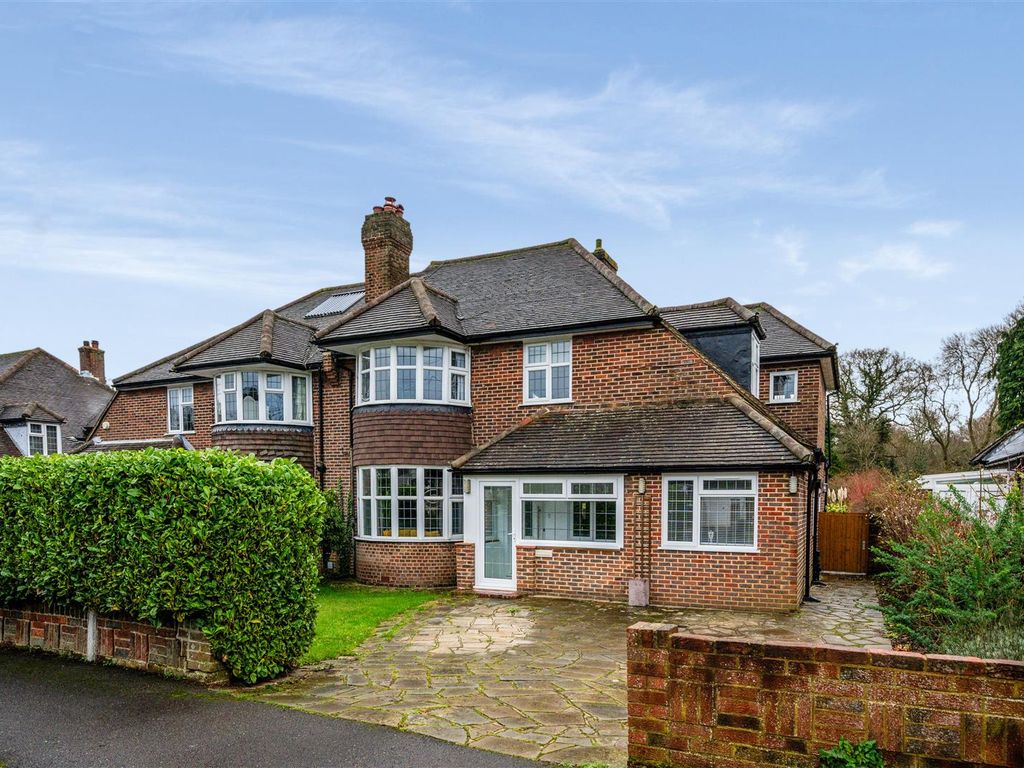 5 bed semi-detached house for sale in Vernon Walk, Tadworth KT20, £1,000,000