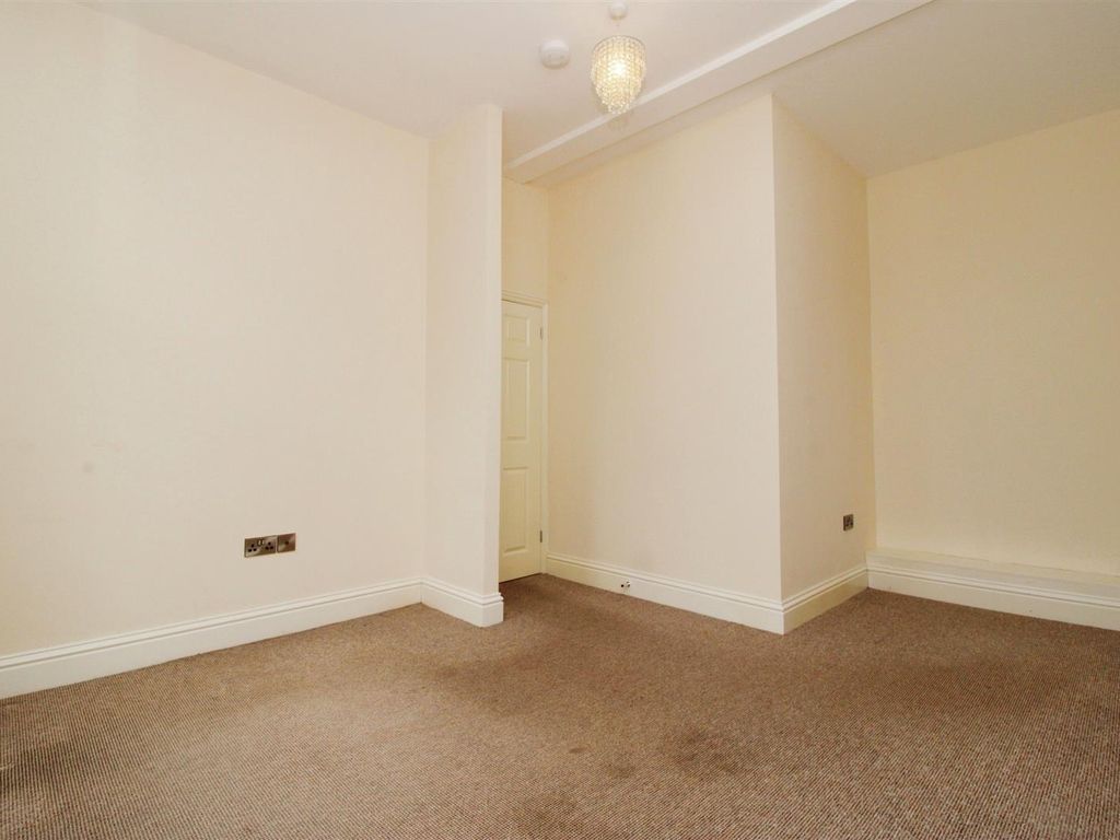 2 bed flat for sale in Merrilocks Road, Crosby, Liverpool L23, £200,000