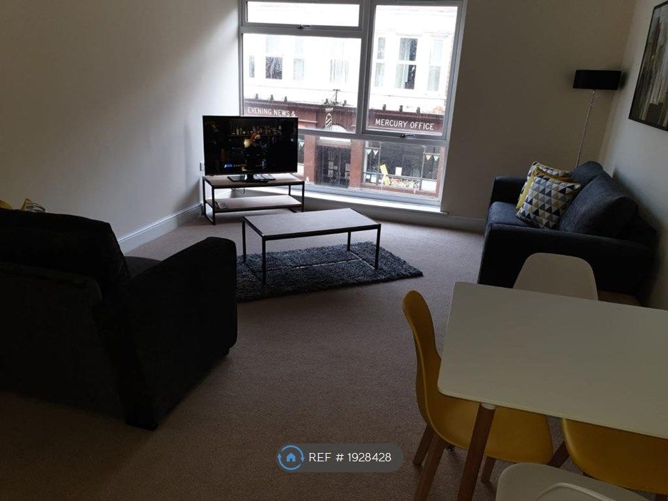 2 bed flat to rent in Rowntree House, Scarborough YO11, £945 pcm