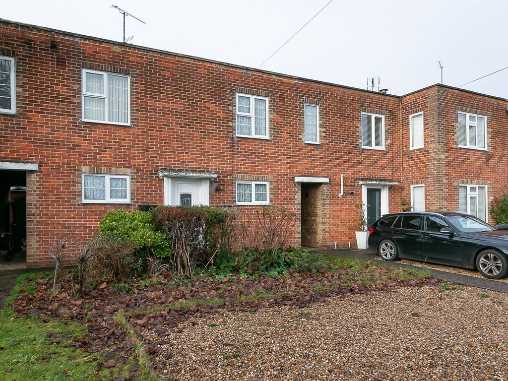 3 bed terraced house for sale in Four Acres, Welwyn Garden City AL7, £350,000