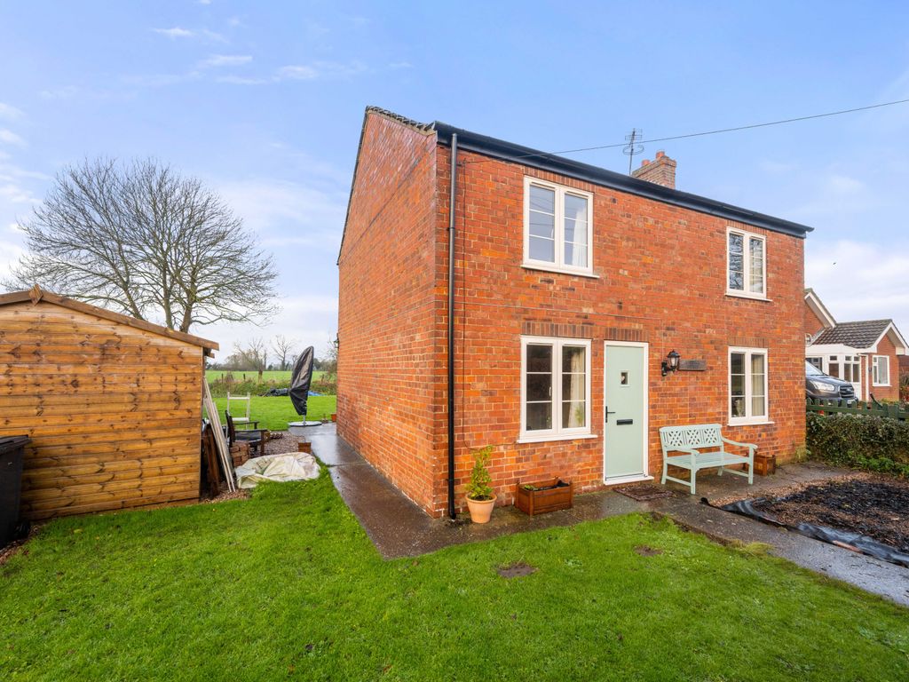 3 bed detached house for sale in Station Road, Little Steeping PE23, £260,000