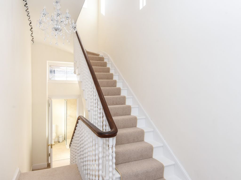 5 bed semi-detached house to rent in Beaufort Villas, Bath BA1, £3,995 pcm