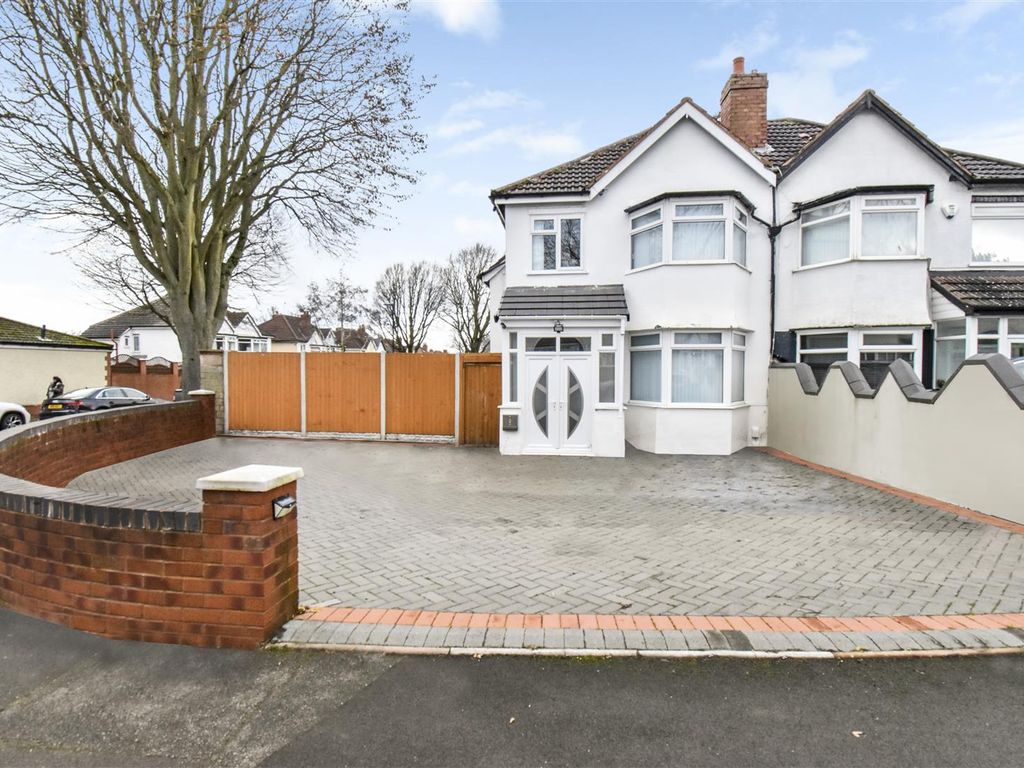 3 bed semi-detached house to rent in Boyleston Road, Hall Green, Birmingham B28, £1,400 pcm