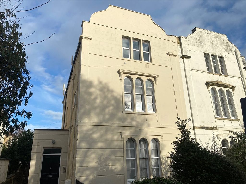 1 bed flat for sale in Sydenham Hill, Cotham, Bristol BS6, £280,000