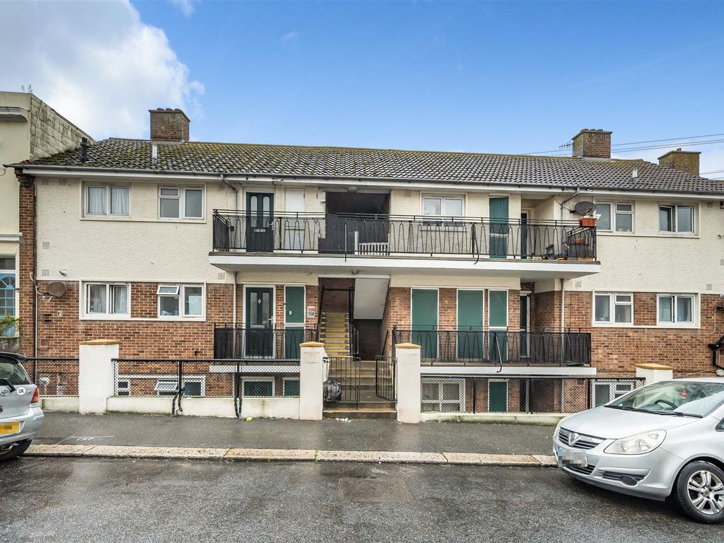 1 bed flat for sale in St. Georges Road, Hastings TN34, Hastings,, £125,000