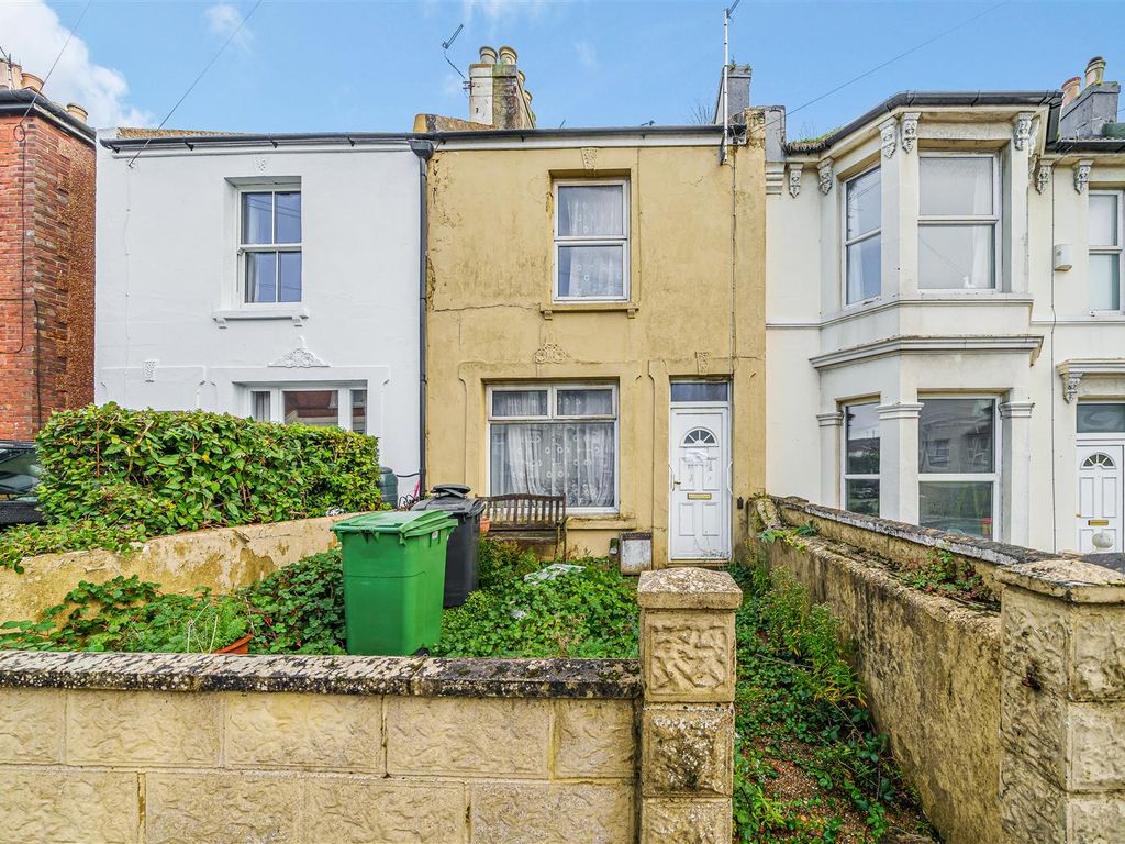 3 bed terraced house for sale in Harold Road, Hastings TN35, Hastings,, £225,000