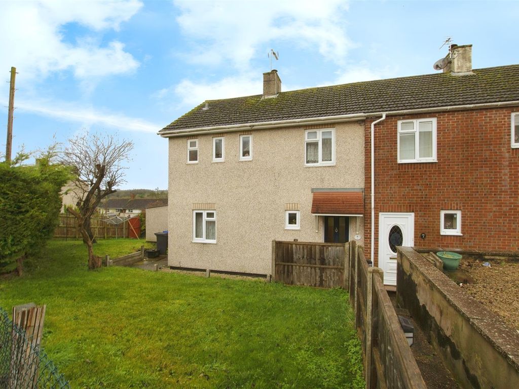 3 bed end terrace house for sale in Far View Road, Shrewton, Salisbury SP3, £170,000