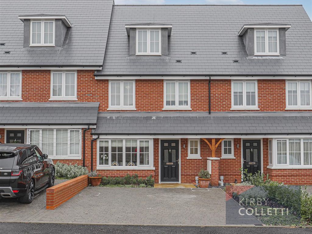 4 bed semi-detached house to rent in Scholars Avenue, Broxbourne EN10, £2,850 pcm
