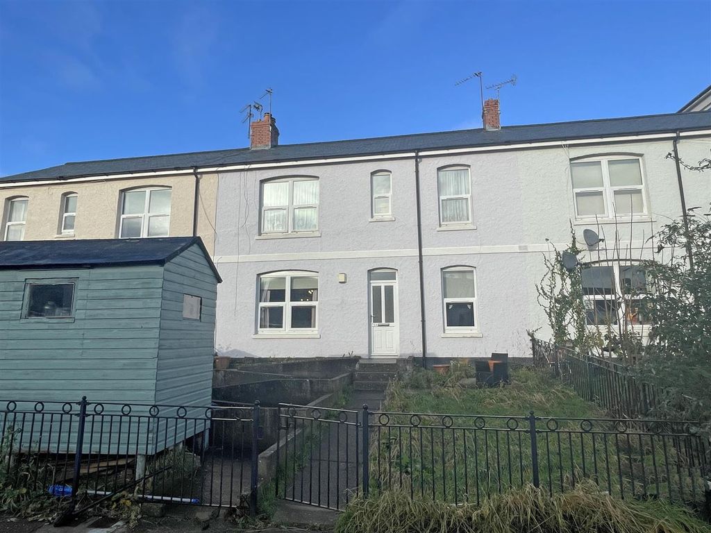 1 bed flat for sale in Stonehouse, Plymouth PL1, £135,000