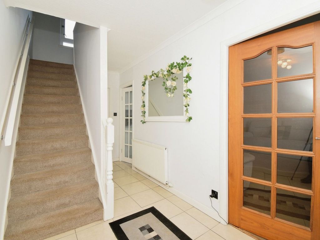 3 bed terraced house for sale in Deansloch Terrace, Aberdeen AB16, £140,000