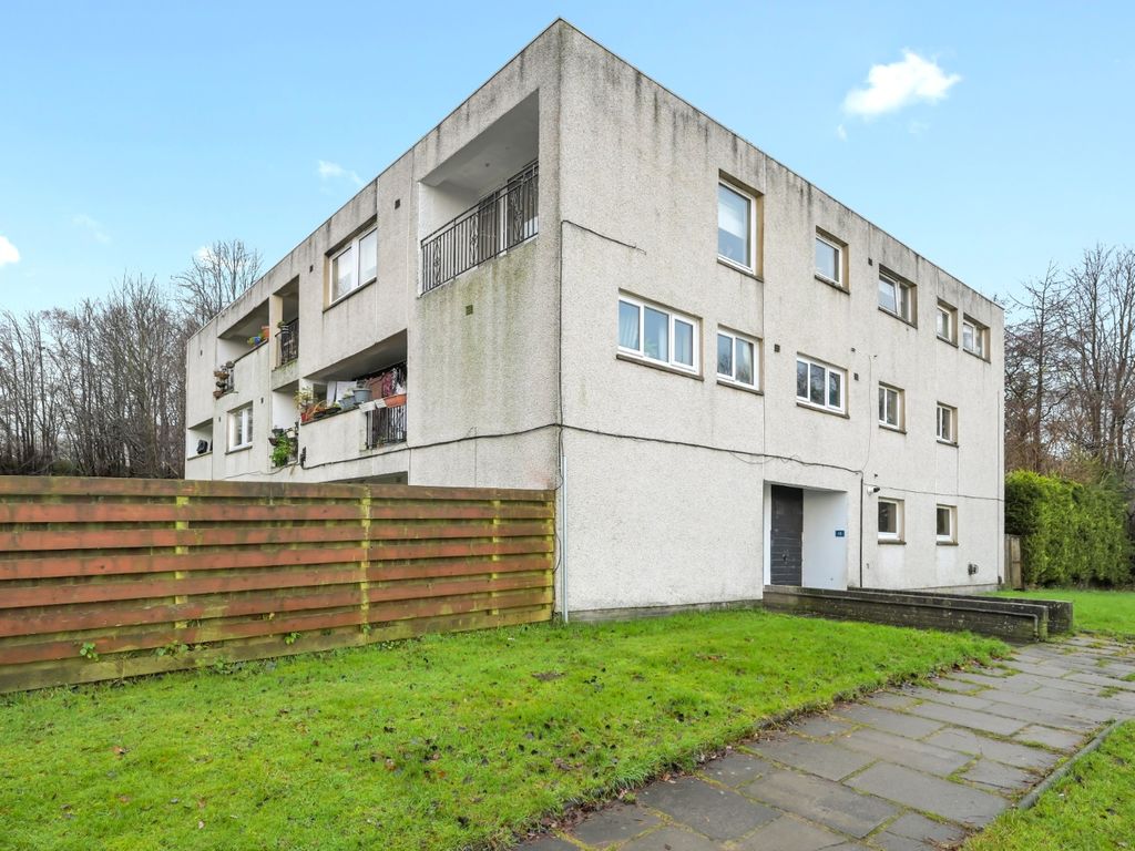 3 bed flat for sale in Dreghorn Drive, Edinburgh EH13, £155,000