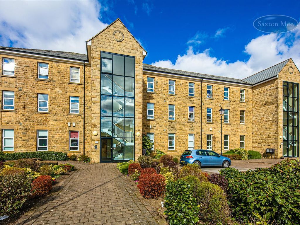 2 bed flat for sale in Holyrood Avenue, Lodge Moor, Sheffield S10, £200,000