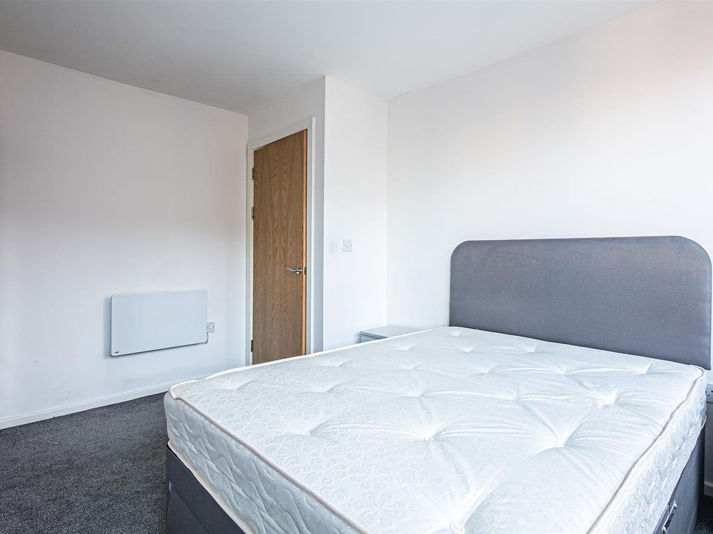 1 bed flat for sale in Mandale House, Bailey Street, Sheffield S1, £78,000