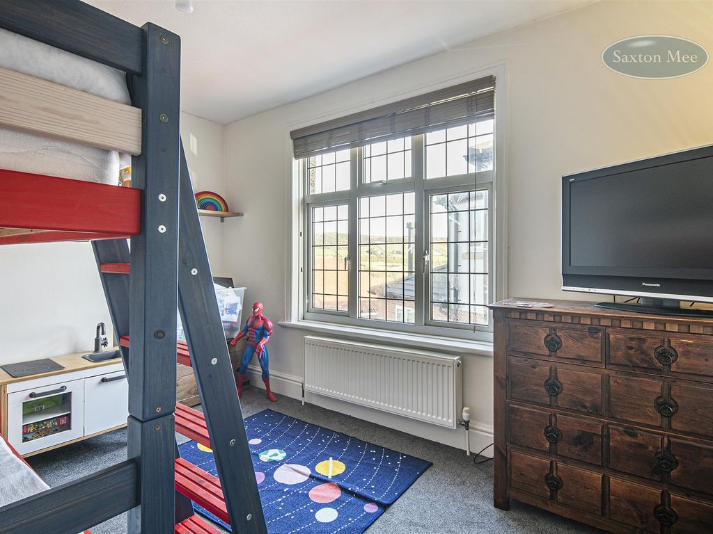 3 bed detached house for sale in Linden Crescent, Stocksbridge S36, £260,000