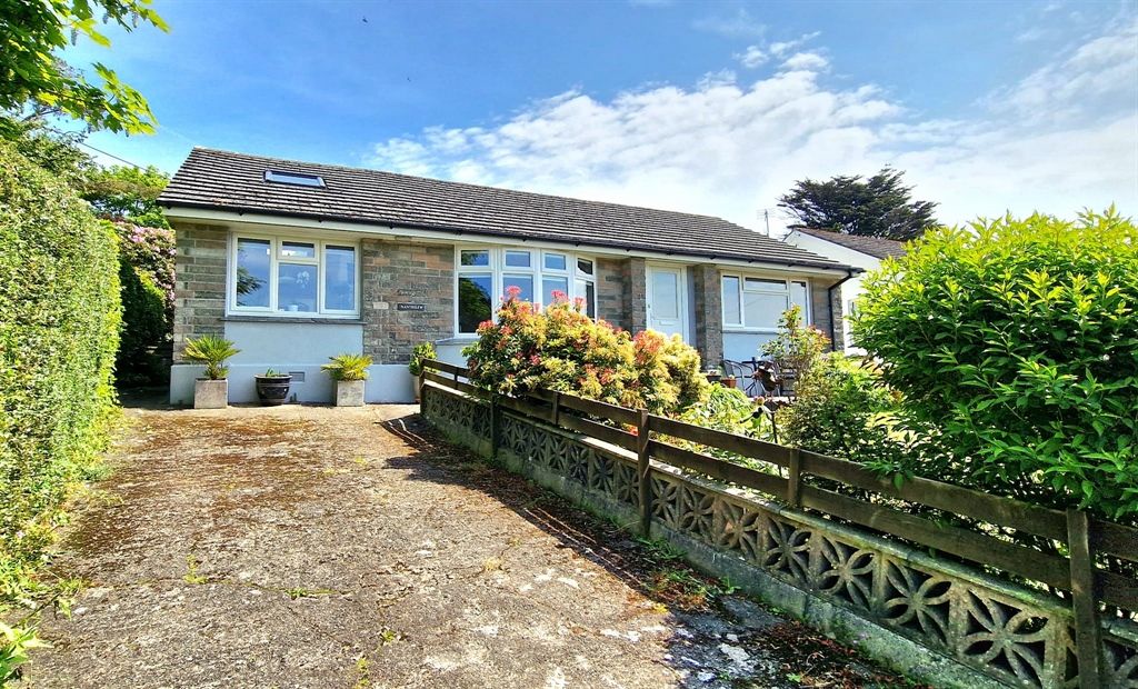 3 bed detached bungalow for sale in Baldhu Row, Nancledra, Penzance TR20, £450,000