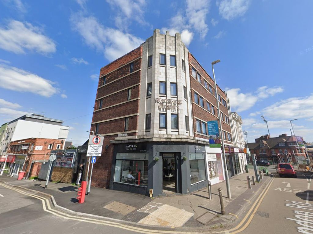 3 bed flat to rent in Trent Bridge Buildings, West Bridgford, Nottingham NG2, £1,625 pcm