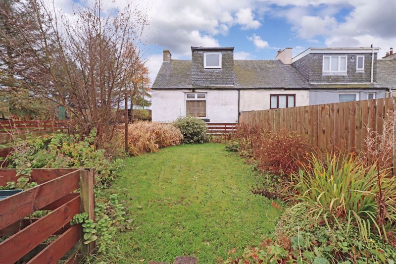 2 bed cottage for sale in Viewfield Road, Tarbrax EH55, £85,000