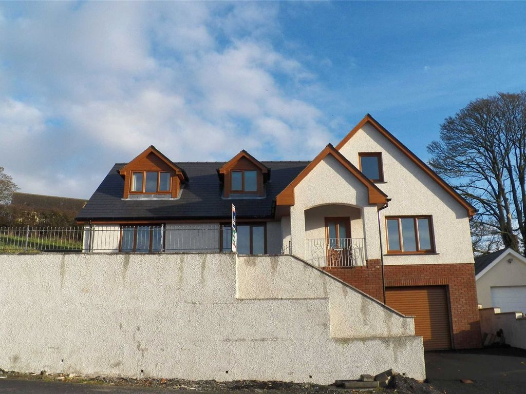 5 bed detached house for sale in Croesyceiliog, Carmarthen, Carmarthenshire SA32, £385,000