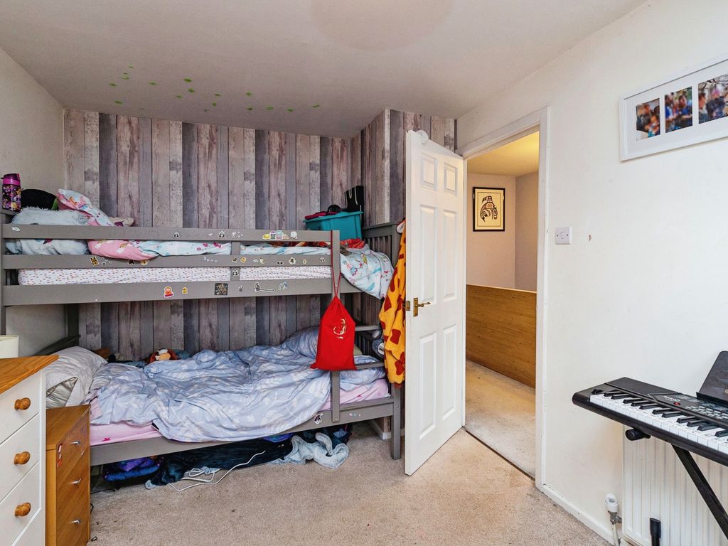 3 bed semi-detached house for sale in Eston Court, Bradville, Milton Keynes MK13, £350,000