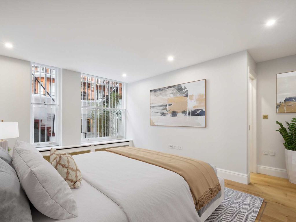 3 bed flat for sale in Draycott Place, Chelsea, London SW3, £3,000,000